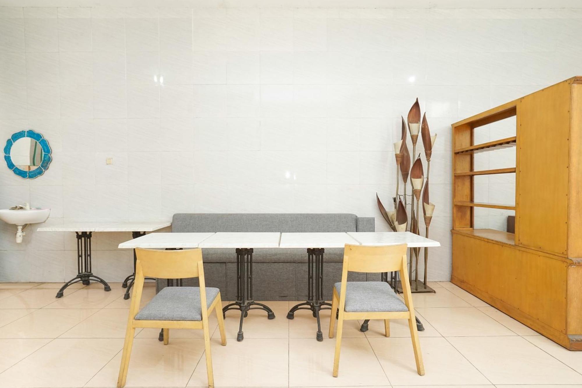 Oyo 425 Mojokerto Guesthouse Εξωτερικό φωτογραφία