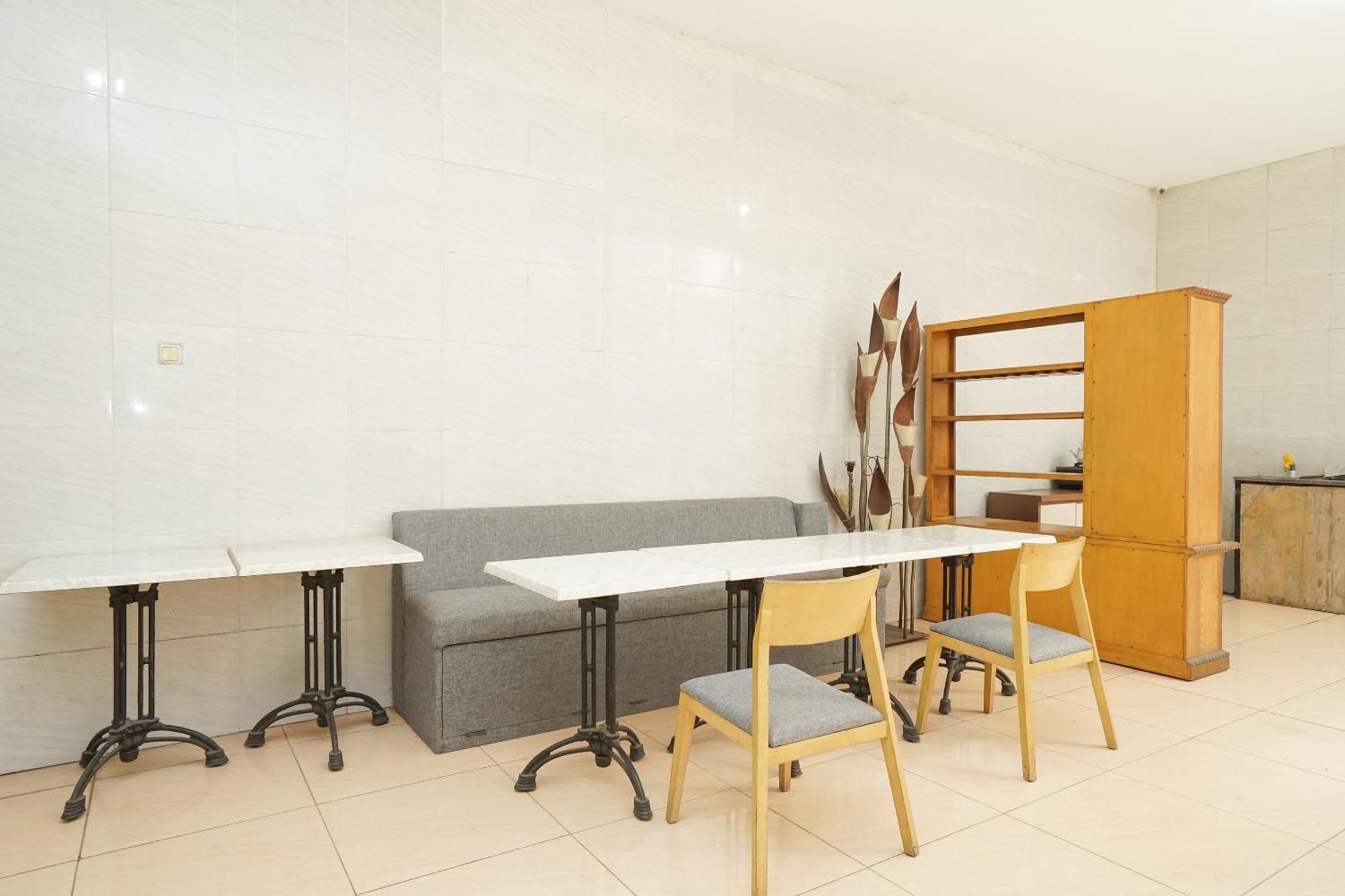 Oyo 425 Mojokerto Guesthouse Εξωτερικό φωτογραφία